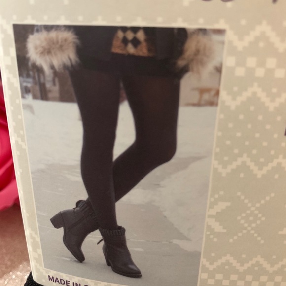Footed XL fleece lined tights (4) - Picture 5 of 7